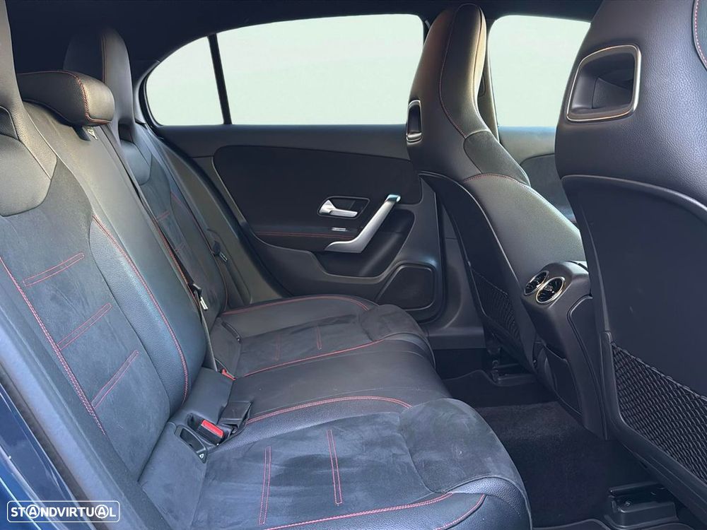 Mercedes-Benz A 200 AMG Line - 15