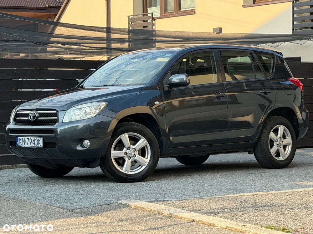 Toyota RAV4 2.0 4x4 Automatik Executive - 2