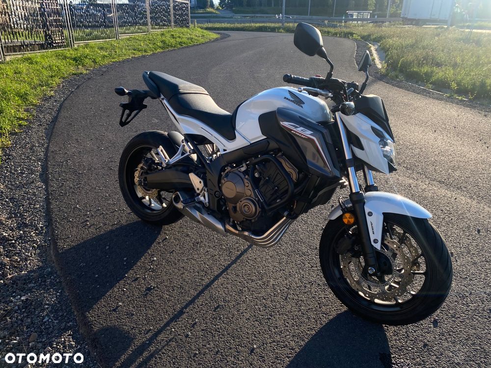 Honda CB - 1