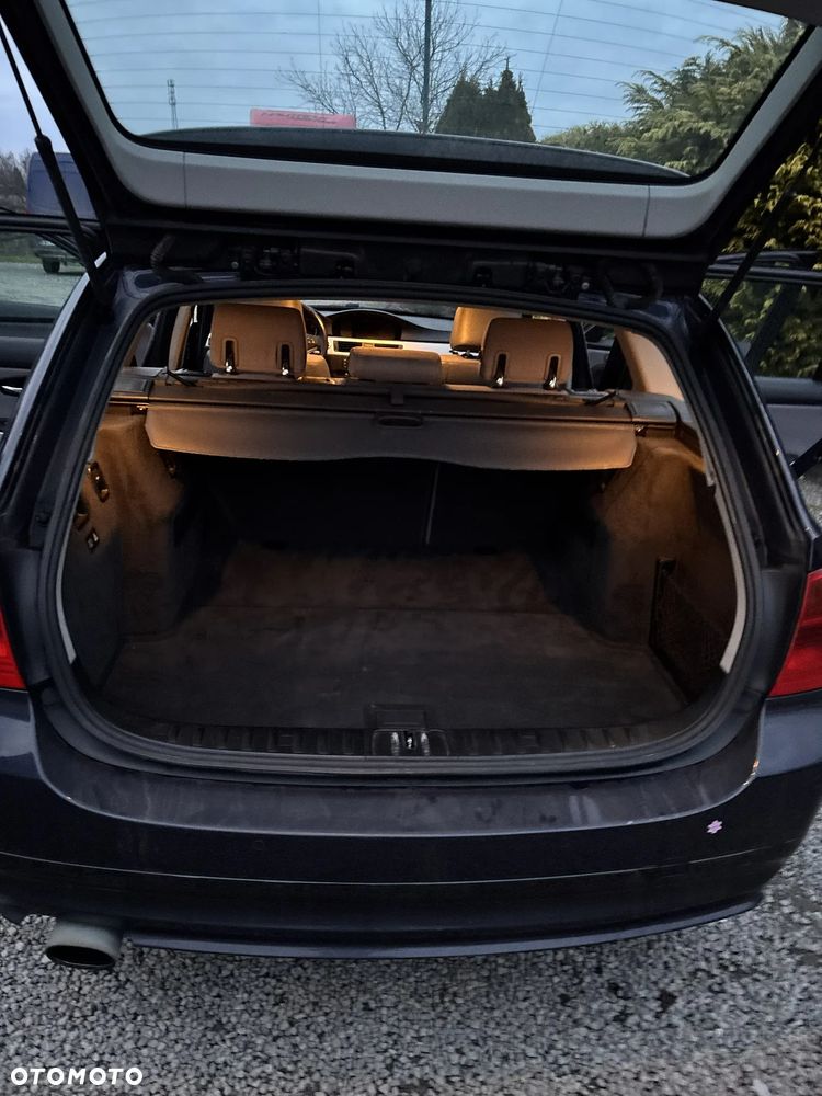 BMW Seria 3 320d - 13