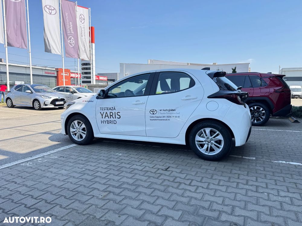 Toyota Yaris - 4