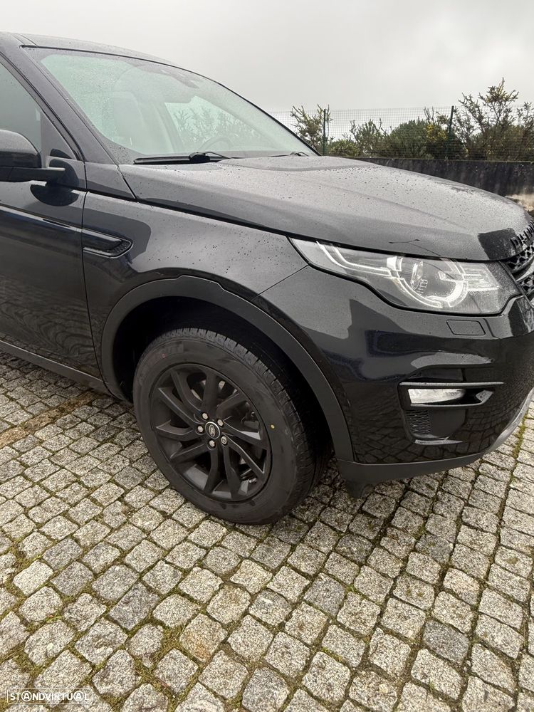 Land Rover Discovery Sport 2.0 TD4 HSE Luxury Auto - 6