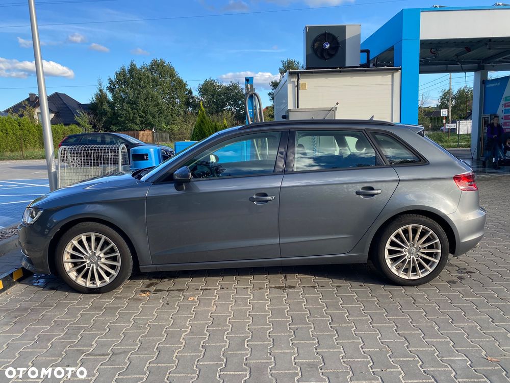 Audi A3 Sportback 2.0 TDI Attraction S tronic - 16