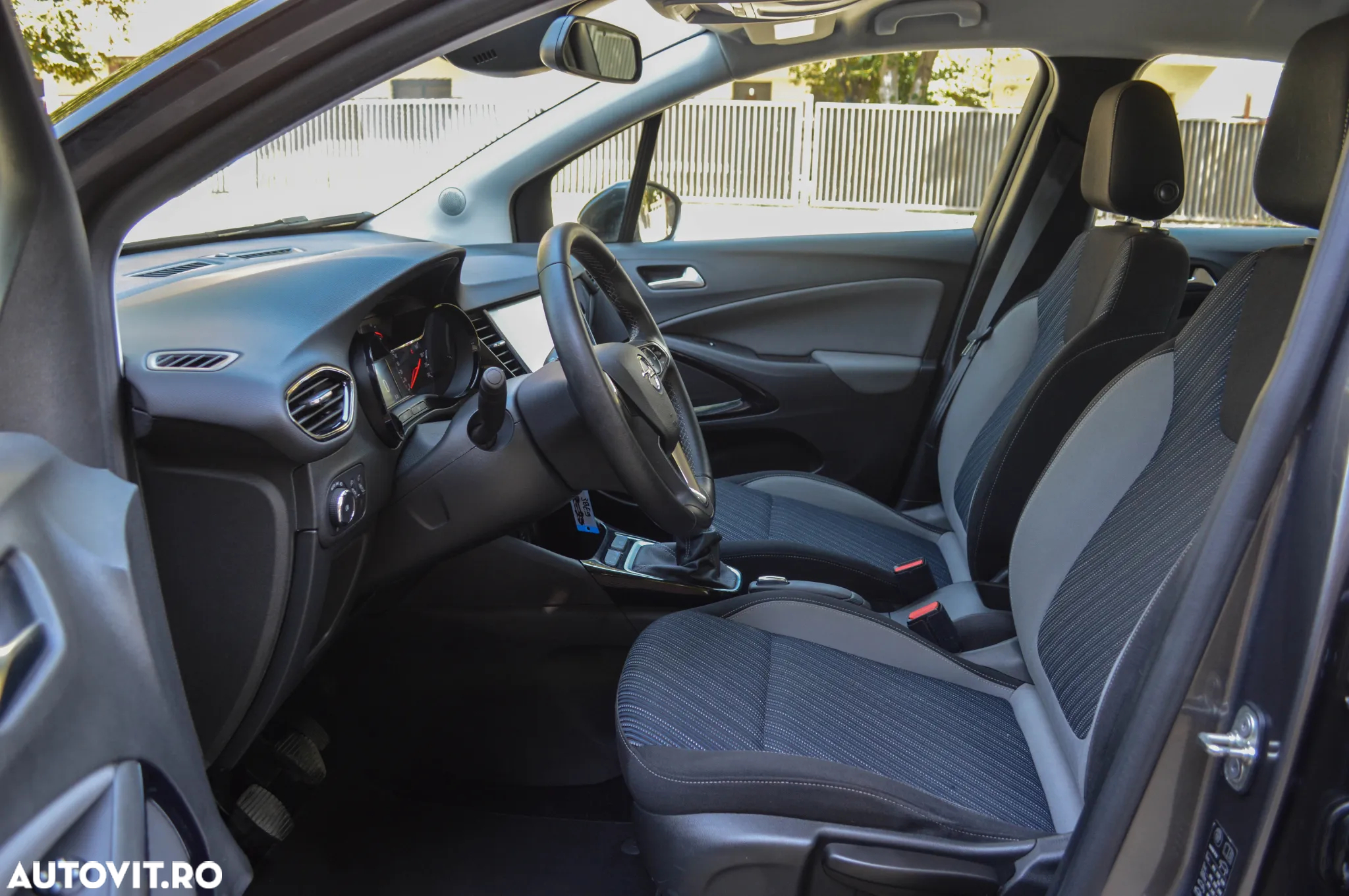 Opel Crossland X 1.5 CDTI Start/Stop 120 years - 28