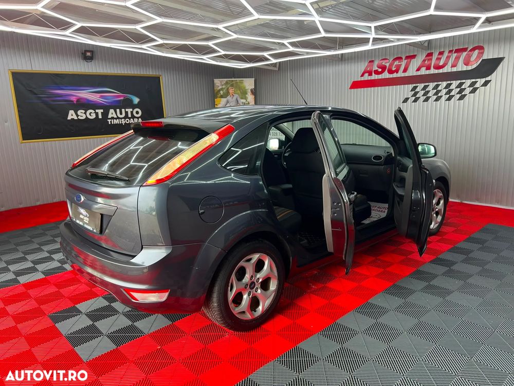Ford Focus - 19