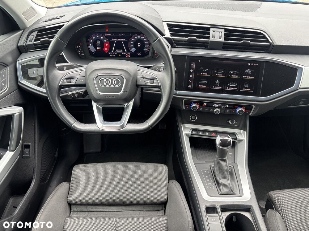 Audi Q3 Sportback - 11