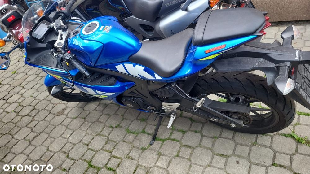 Yamaha YZF - 16