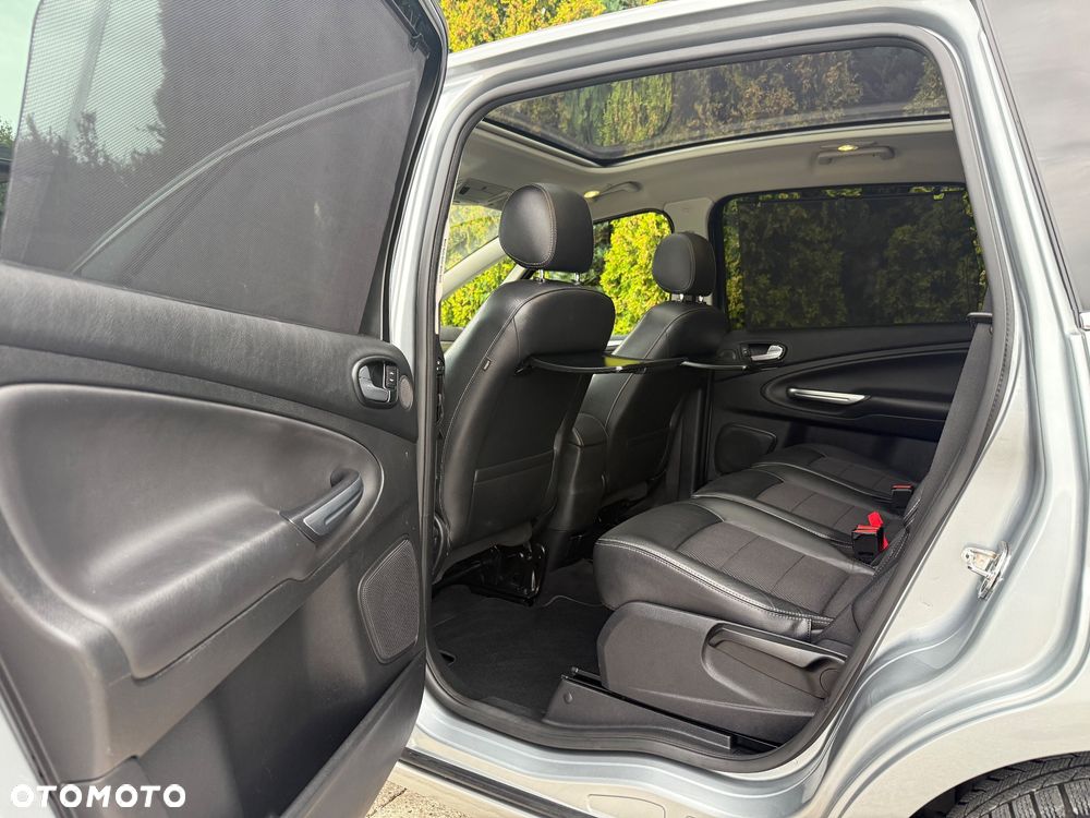 Ford S-Max - 35