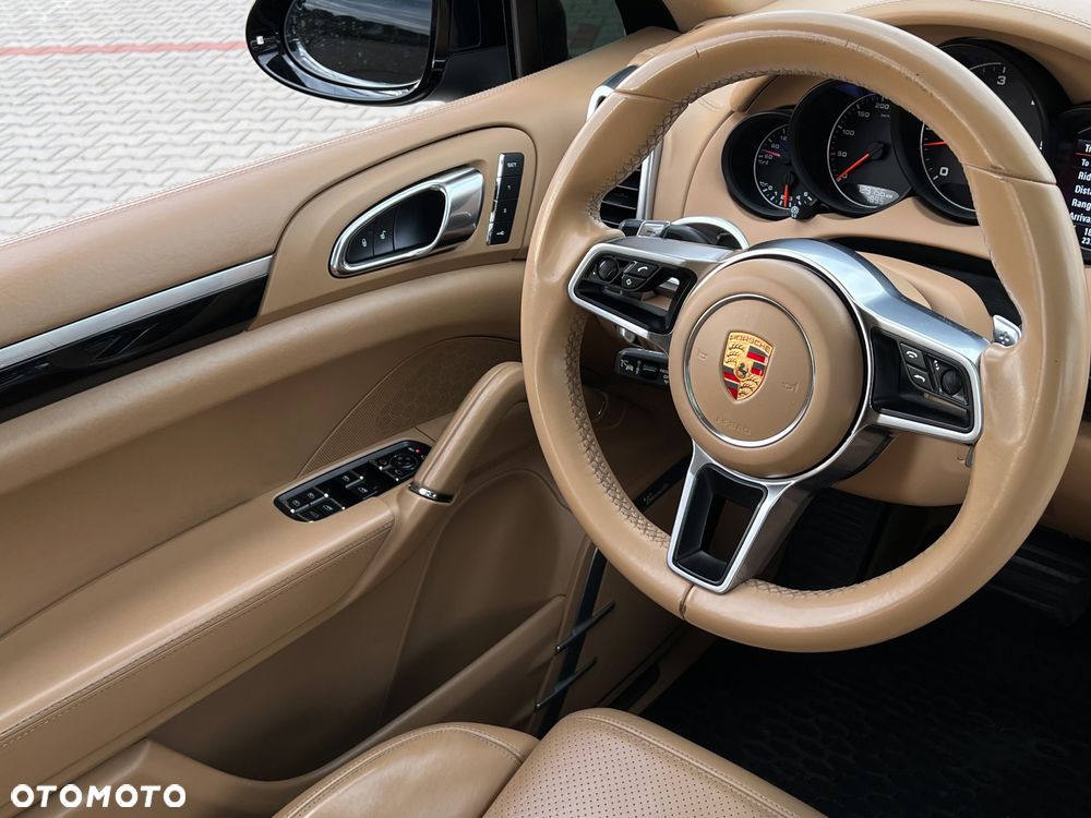 Porsche Cayenne Diesel Platinum Edition - 34