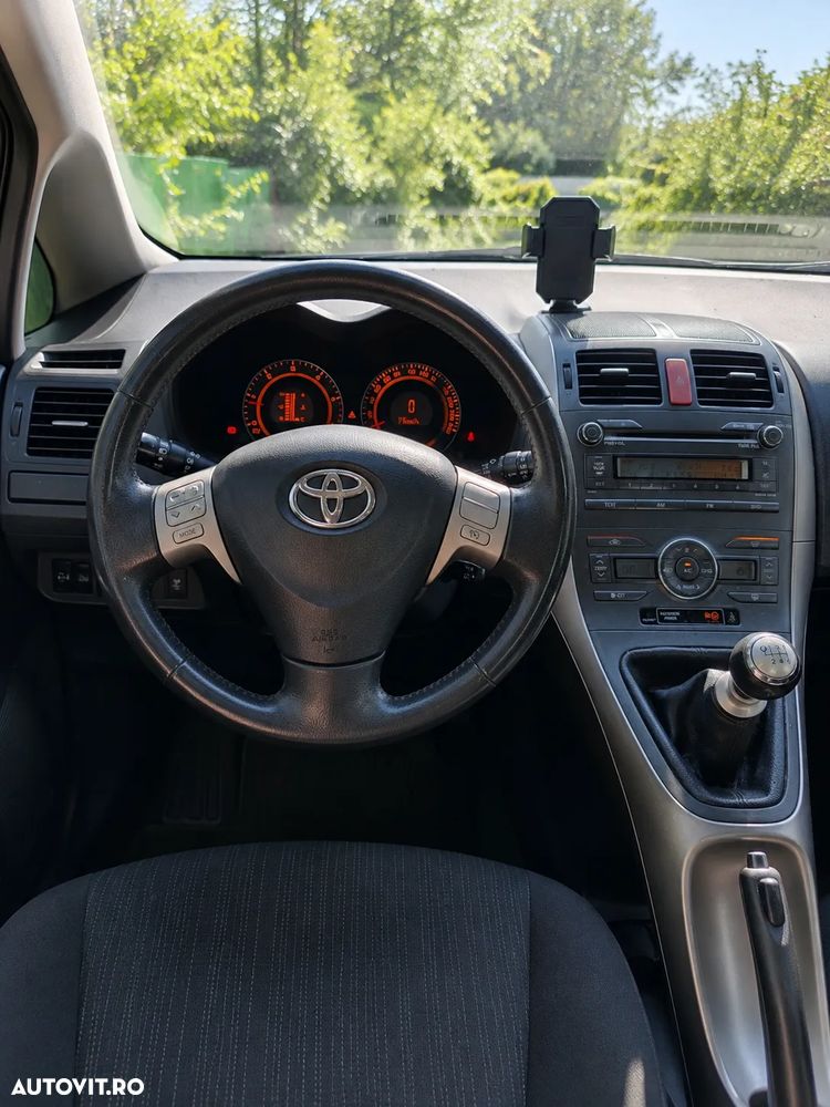 Toyota Auris 2.0 D-4D Luna - 7