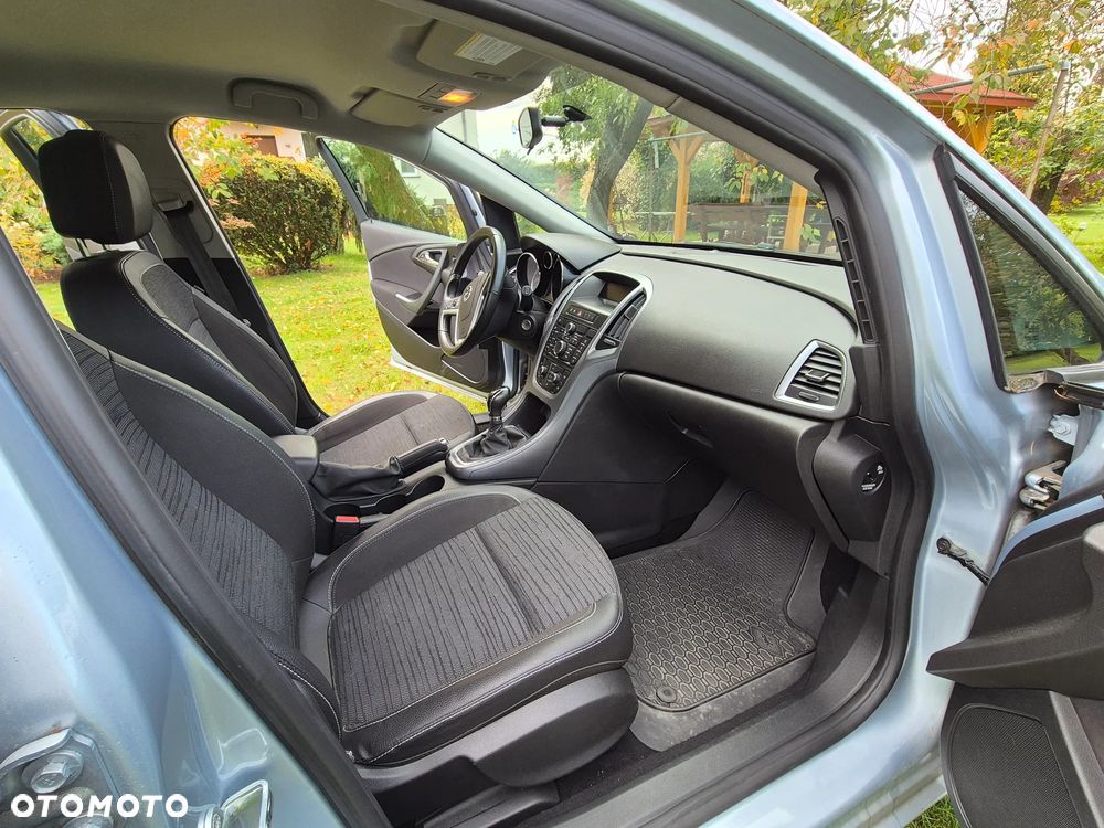 Opel Astra - 9