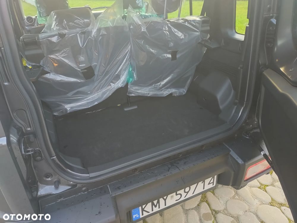 Suzuki Jimny 1.5 Elegance - 11