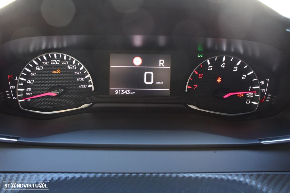 Peugeot 208 PureTech 100 EAT8 Active - 11