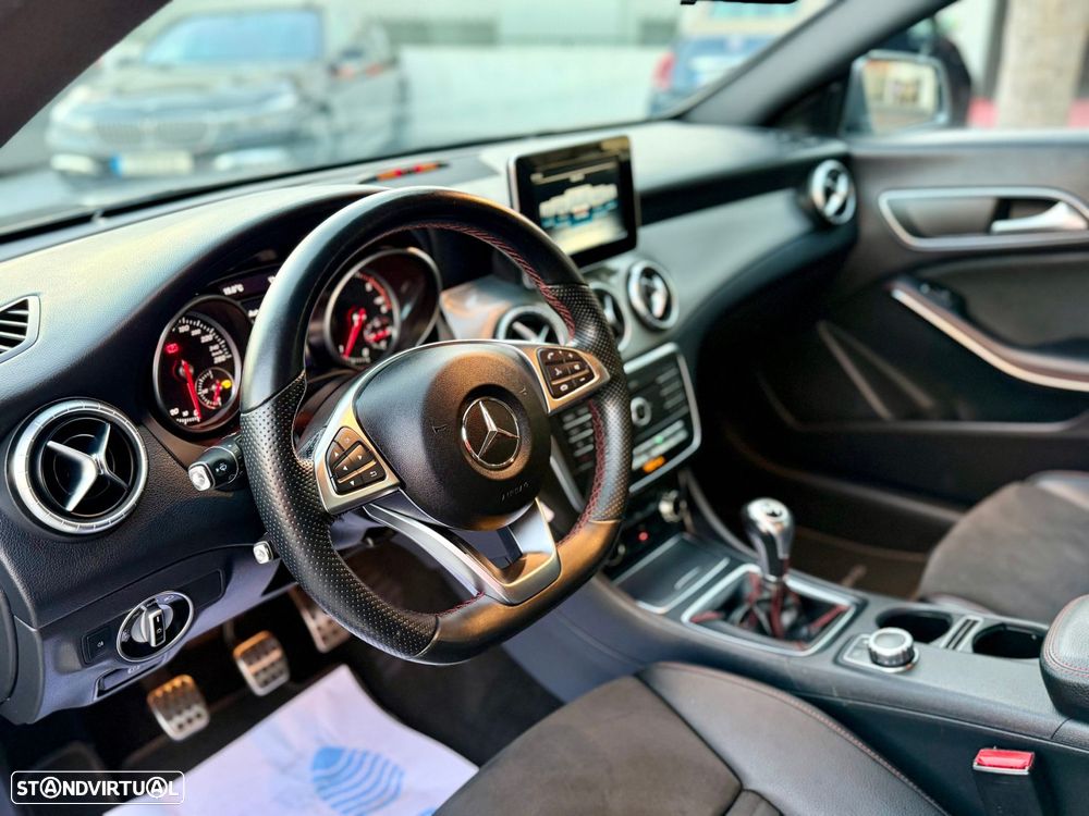 Mercedes-Benz CLA 180 d Shooting Brake AMG Line - 17