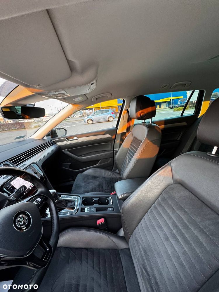 Volkswagen Passat 2.0 TDI BMT 4Mot Highline DSG - 28