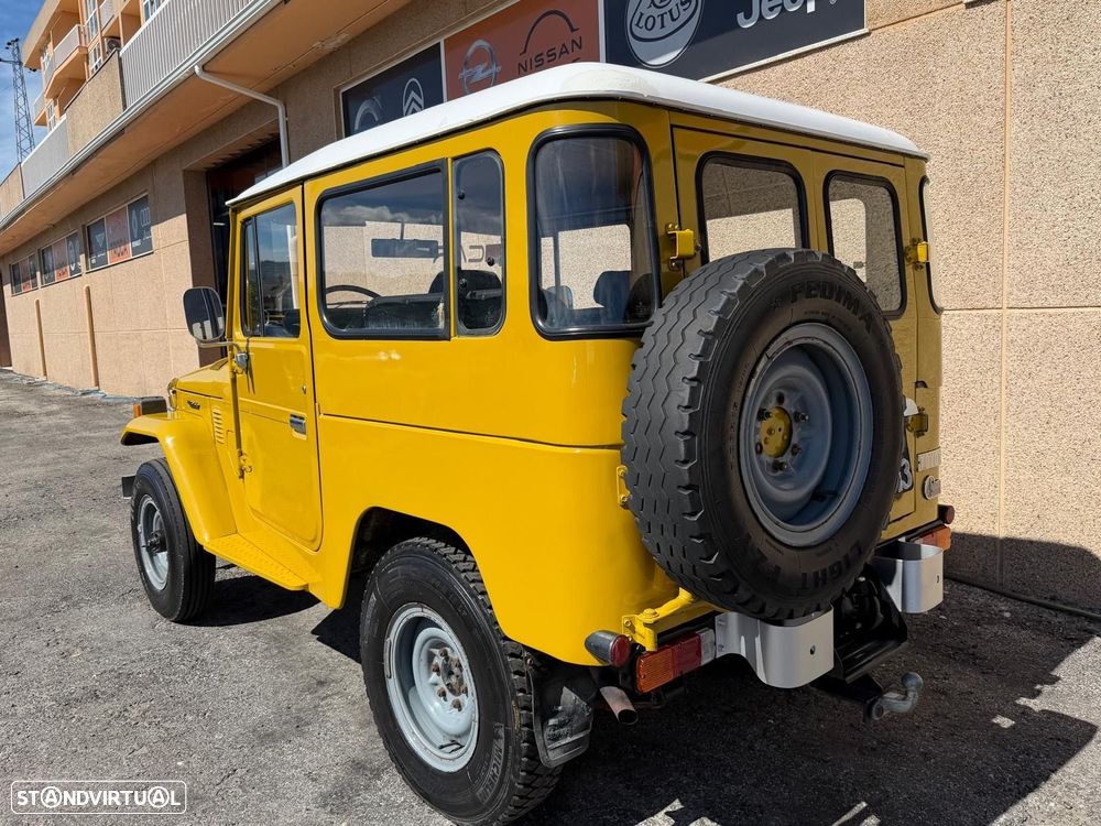 Toyota Land Cruiser - 13