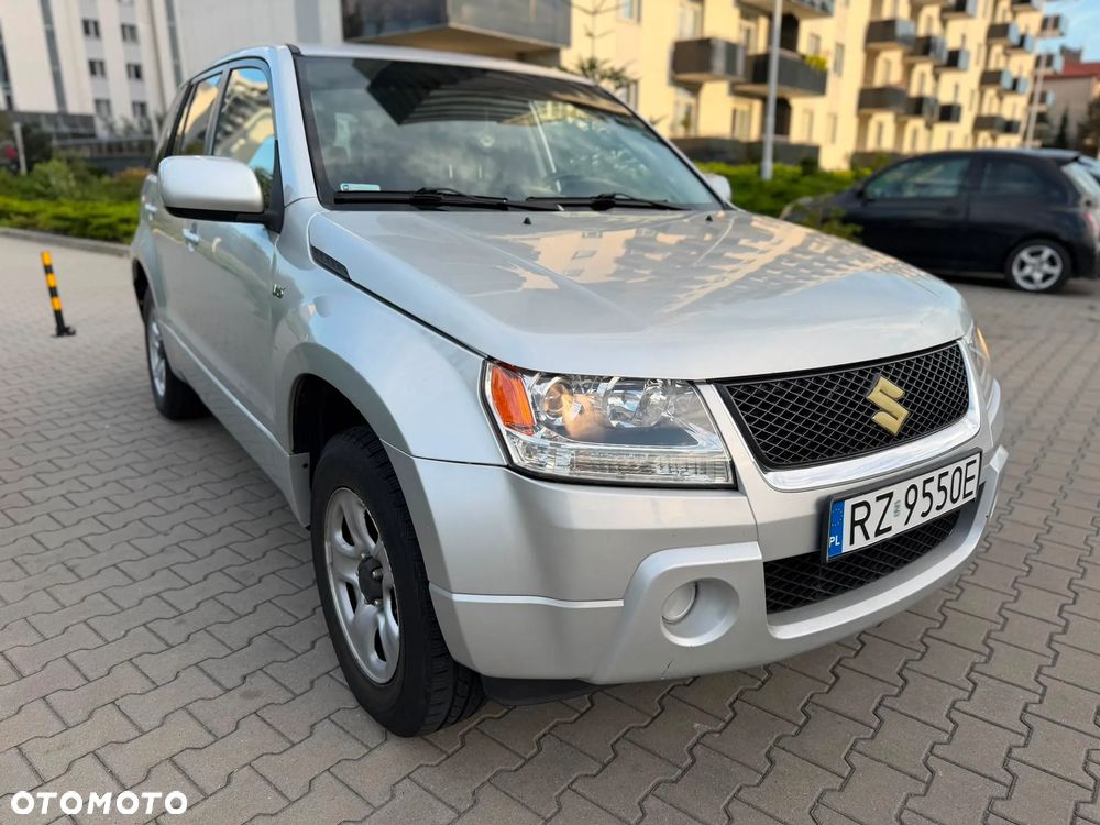 Suzuki Grand Vitara 2.7 V6 - 10