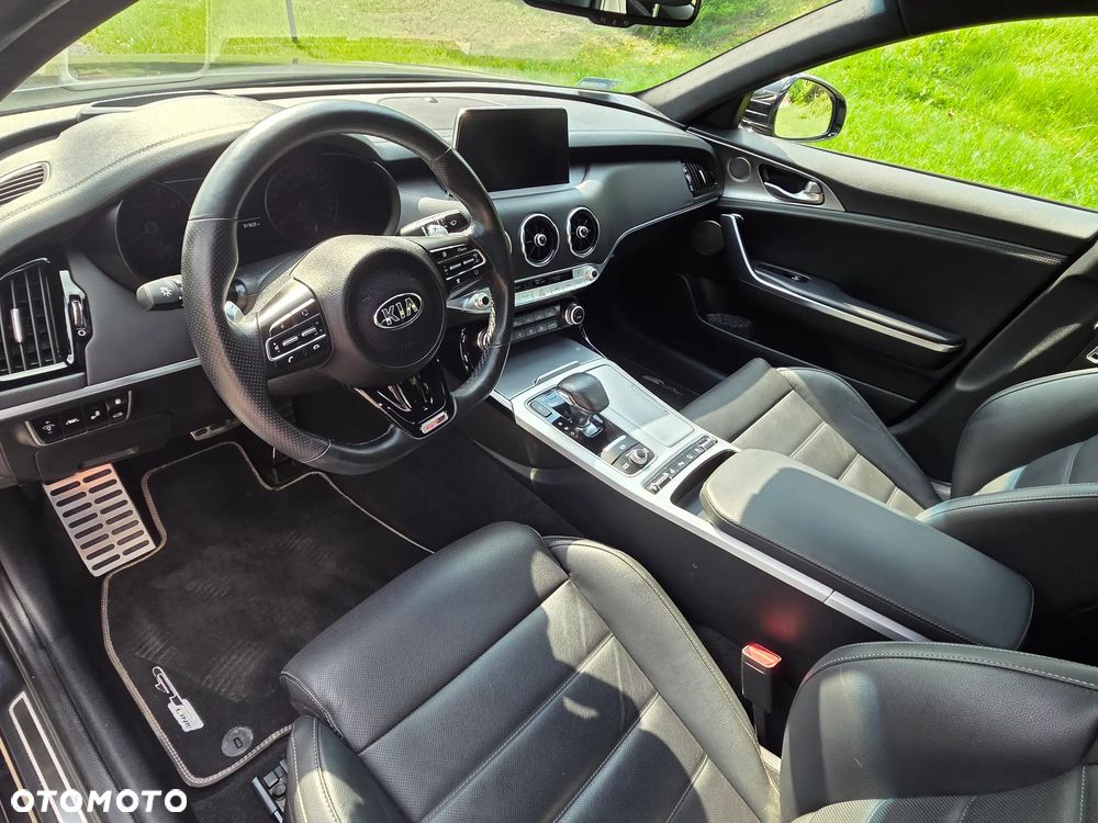 Kia Stinger 2.0 T-GDI GT Line - 10