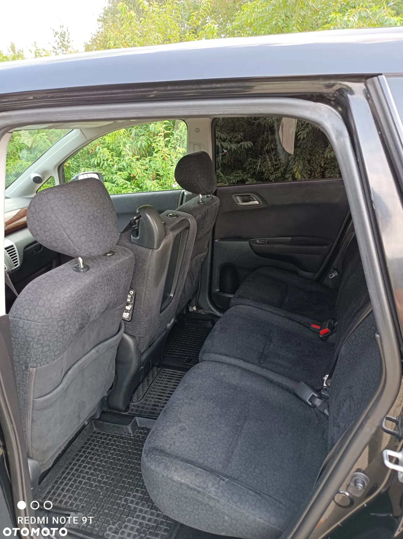 Honda FR-V - 7