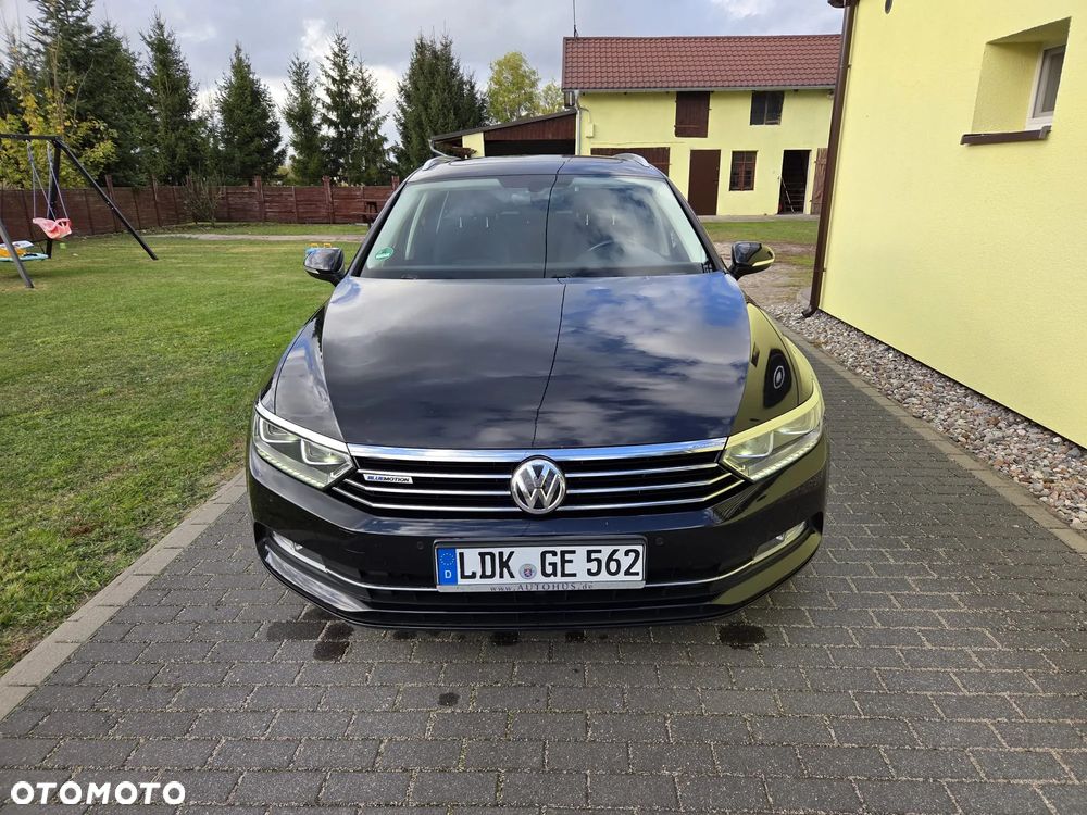 Volkswagen Passat - 8