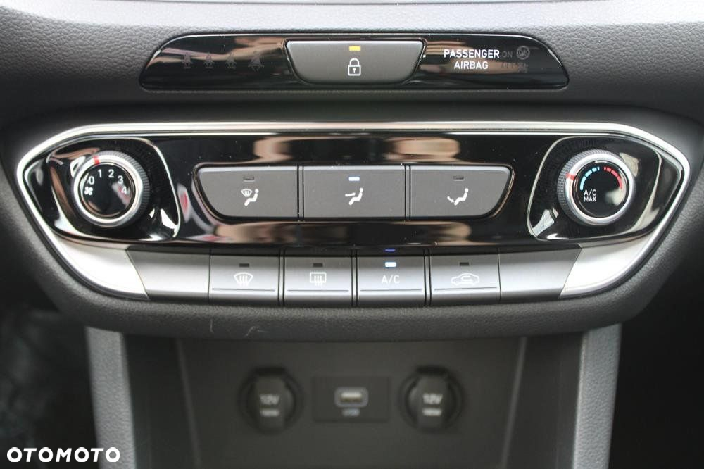 Hyundai i30 - 33