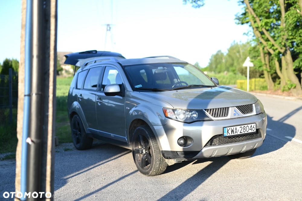 Mitsubishi Outlander 2.0 DID Intense - 1