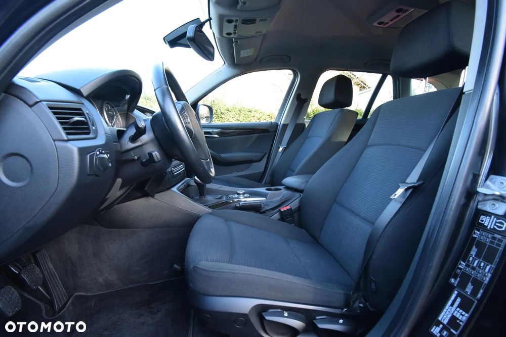 BMW X1 sDrive20d - 17