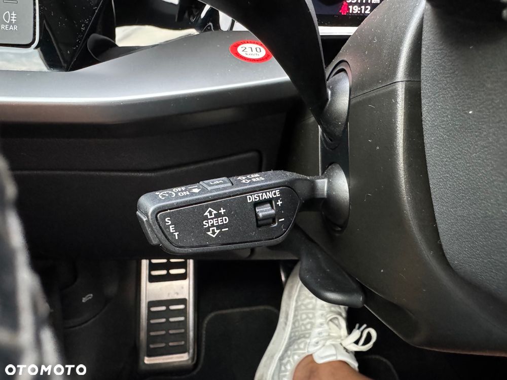 Audi A3 Sportback 40 TFSIe S tronic S line - 16