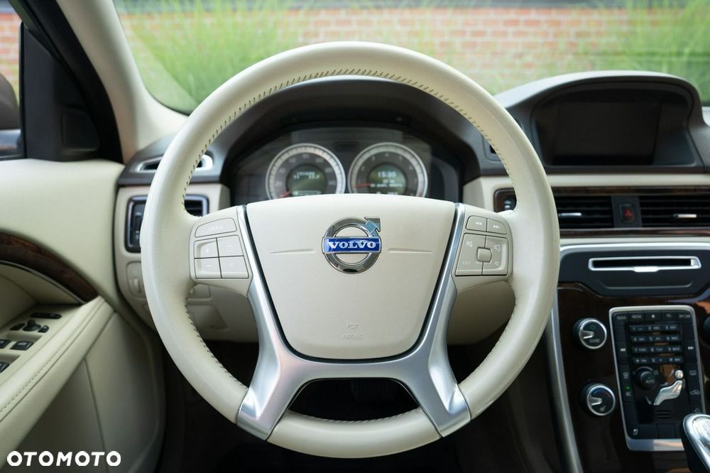 Volvo XC 70 3.2 AWD Summum - 15