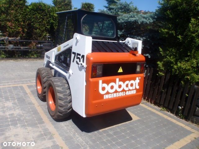 Bobcat korek paliwa seria 751 753 763  600 s100 s130 s175 s160s250 - 1