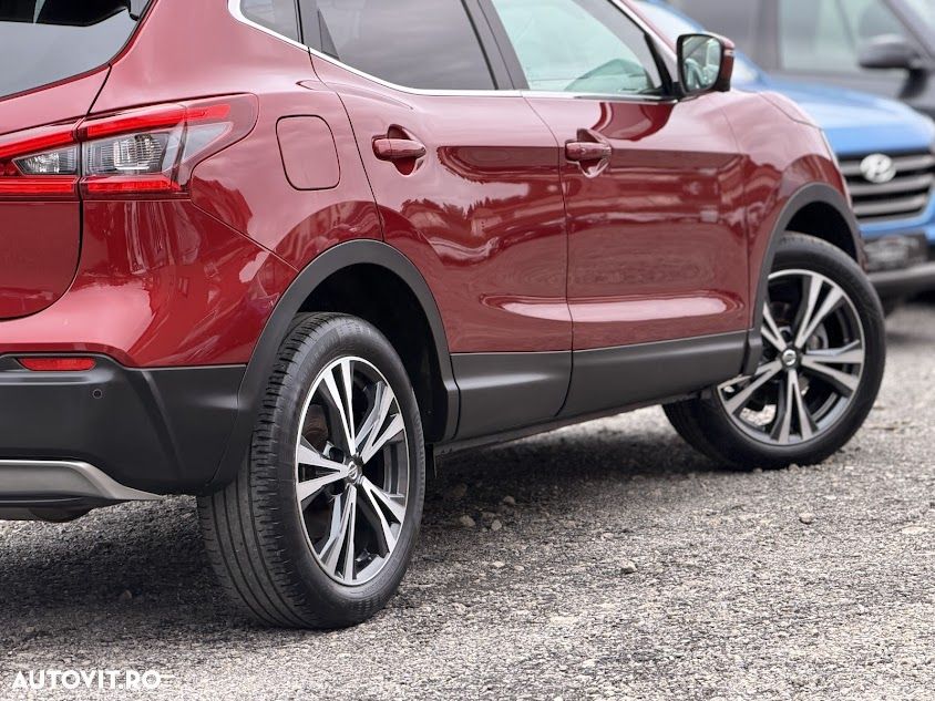 Nissan Qashqai 1.2 DIG-T Xtronic N-Connecta - 8