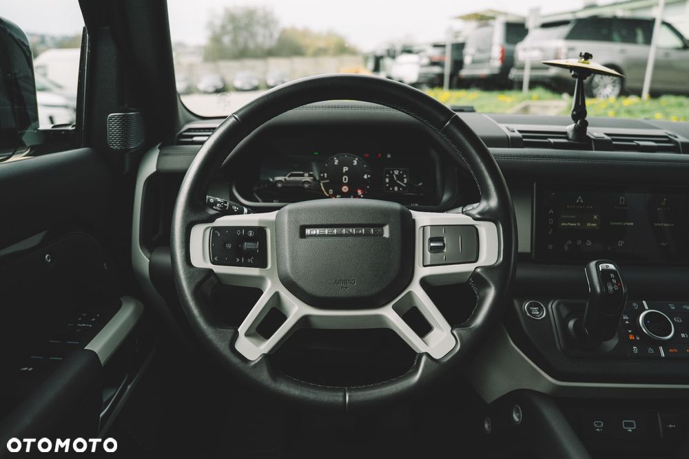 Land Rover Defender 3.0 D300 mHEV SE - 15