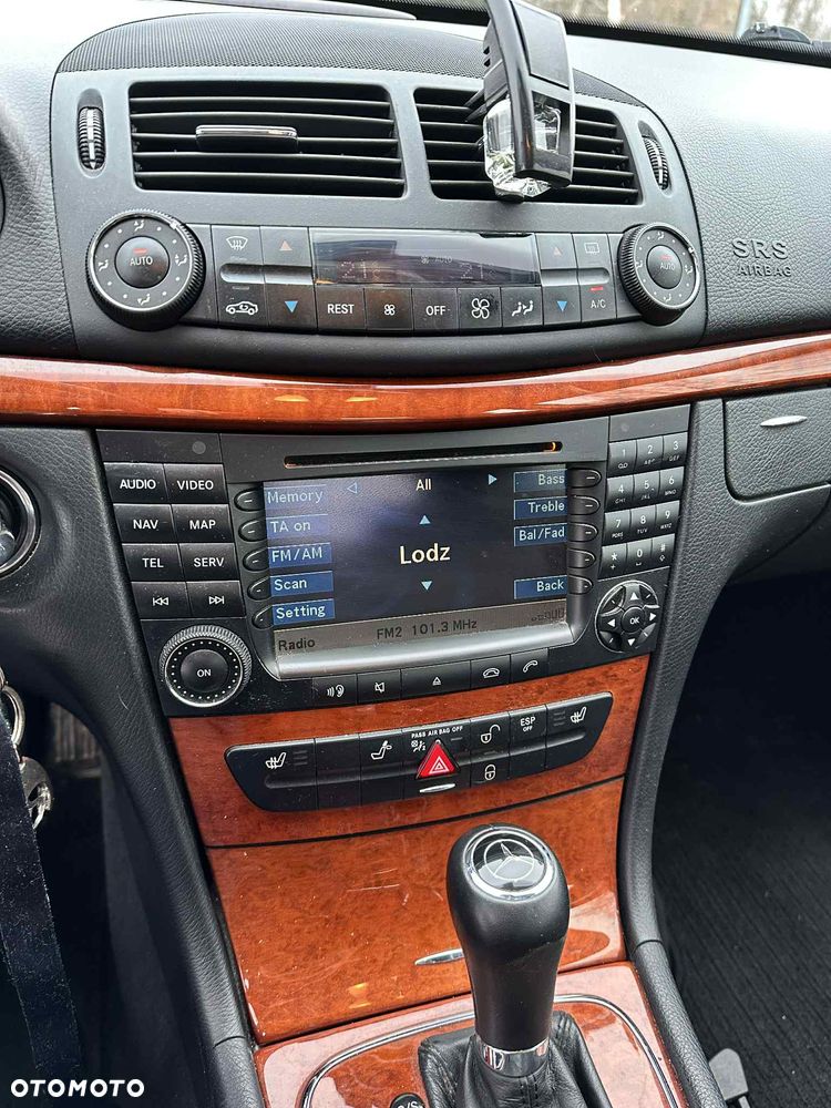 Mercedes-Benz Klasa E 280 CDI 4Matic Automatik Classic DPF - 6