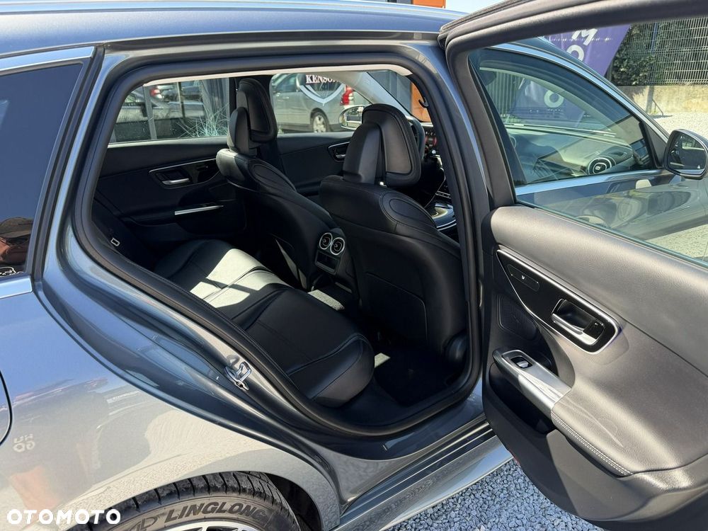 Mercedes-Benz Klasa C 200 d 9G-TRONIC AMG Line - 26