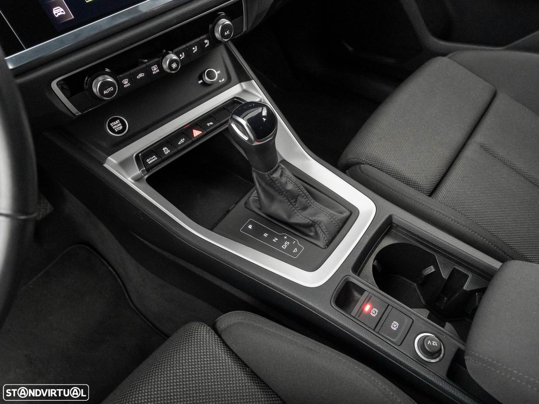 Audi Q3 Sportback 45 TFSIe S line S tronic - 25