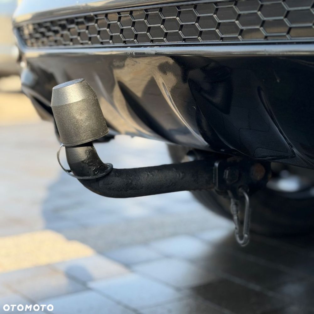Ford Kuga - 11