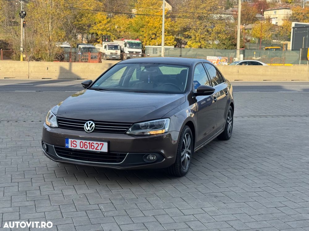 Volkswagen Jetta 1.4 TSI Highline - 23