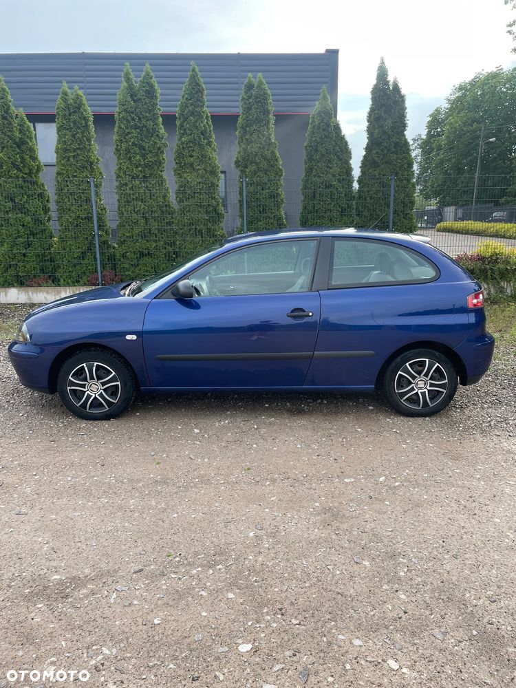 Seat Ibiza 1.4 16V Reference - 8