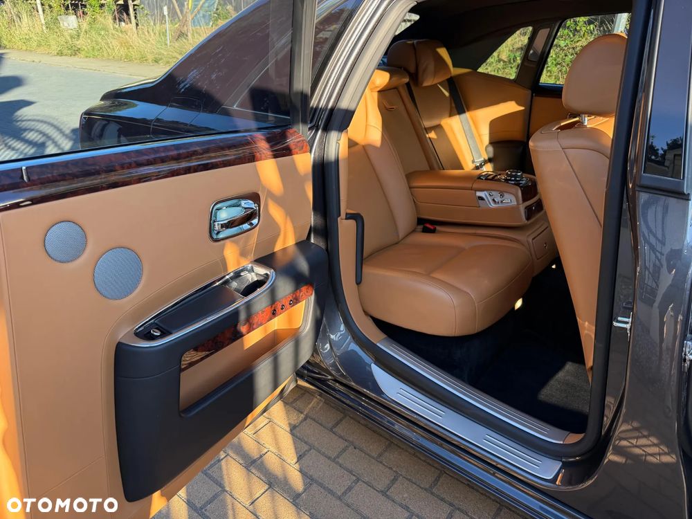 Rolls-Royce Ghost Standard - 28
