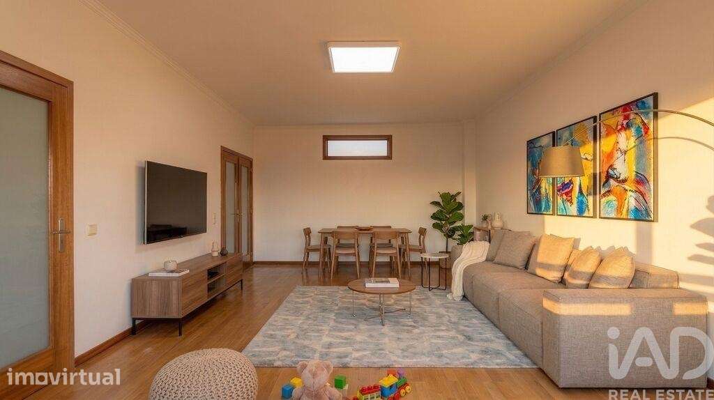 Apartamento T2 em Vilar de Andorinho de 105 m2 - Grande imagem: 3/28