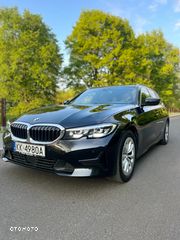 BMW Seria 3 318d mHEV