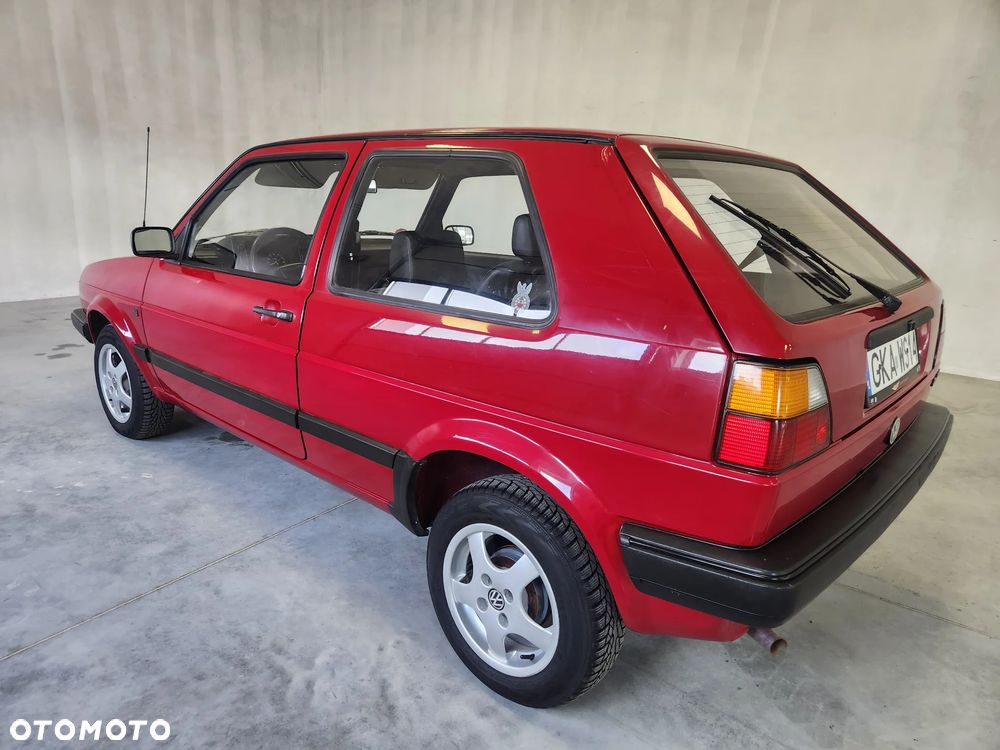 Volkswagen Golf - 4