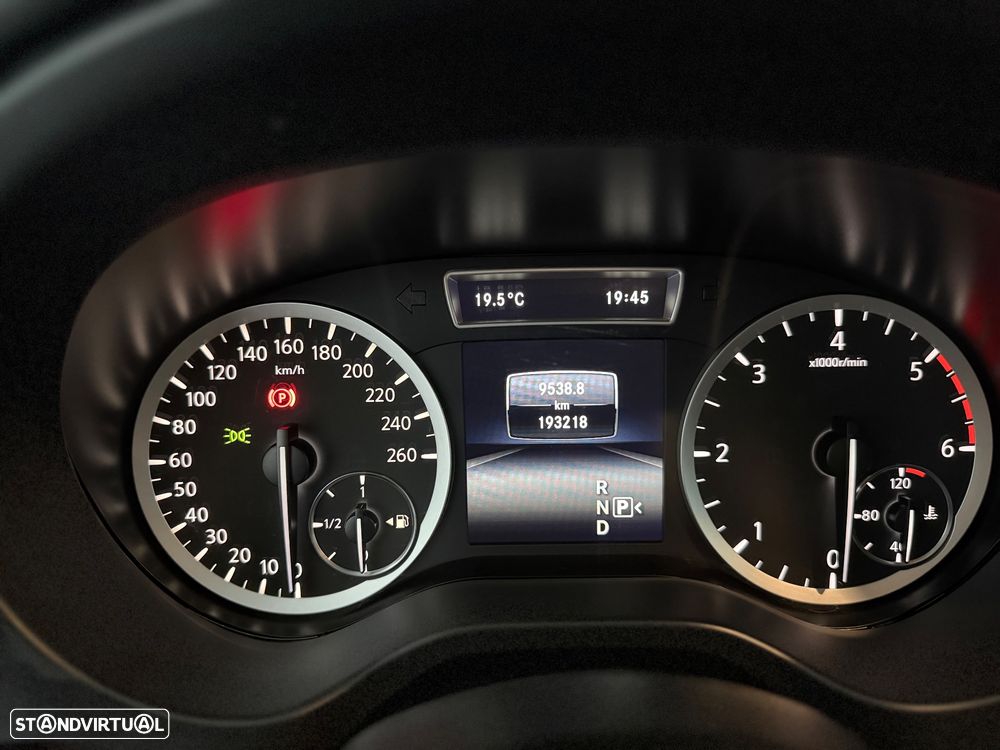 Infiniti Q30 1.5d DCT Business - 27