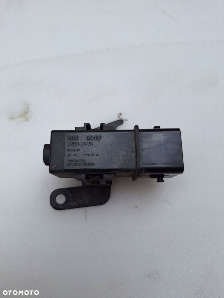 Świece zapłonowe KIA OPTIMA 368302A170 1.7L2016