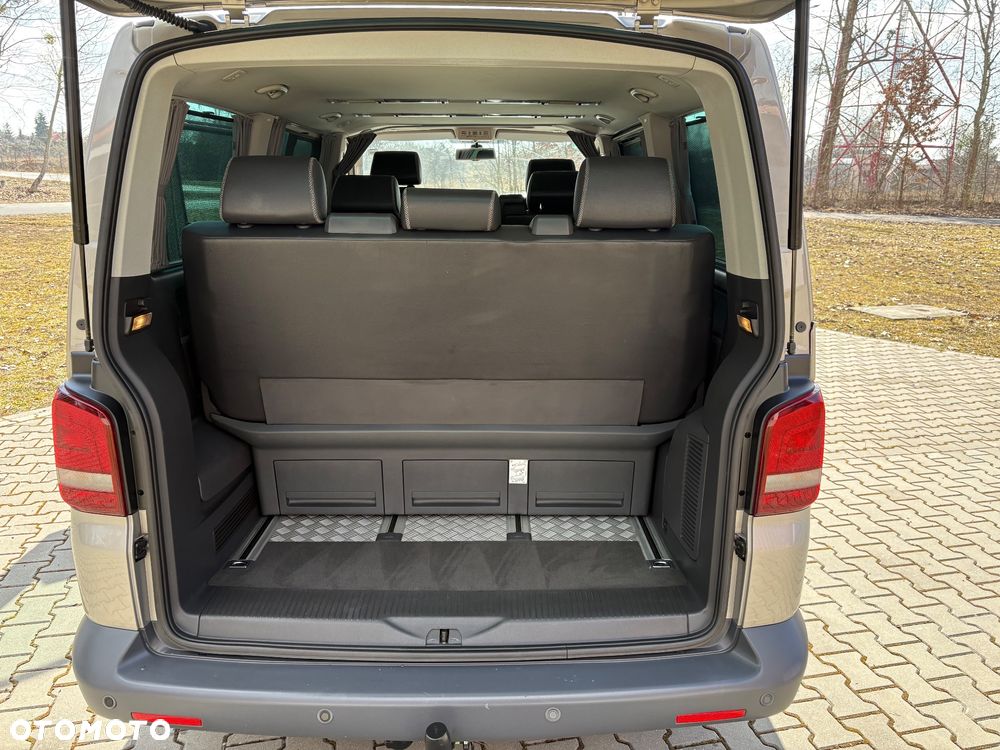Volkswagen Multivan - 24