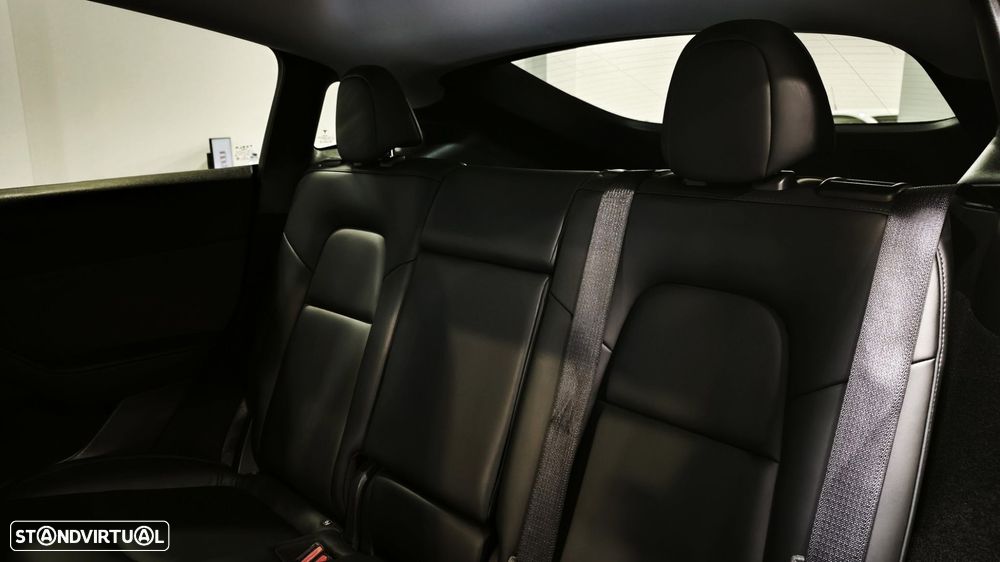Tesla Model Y Tração Traseira - 28