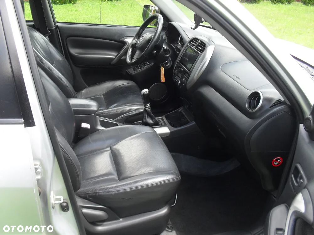 Toyota RAV4 2.0 VVT-i 4x4 - 20