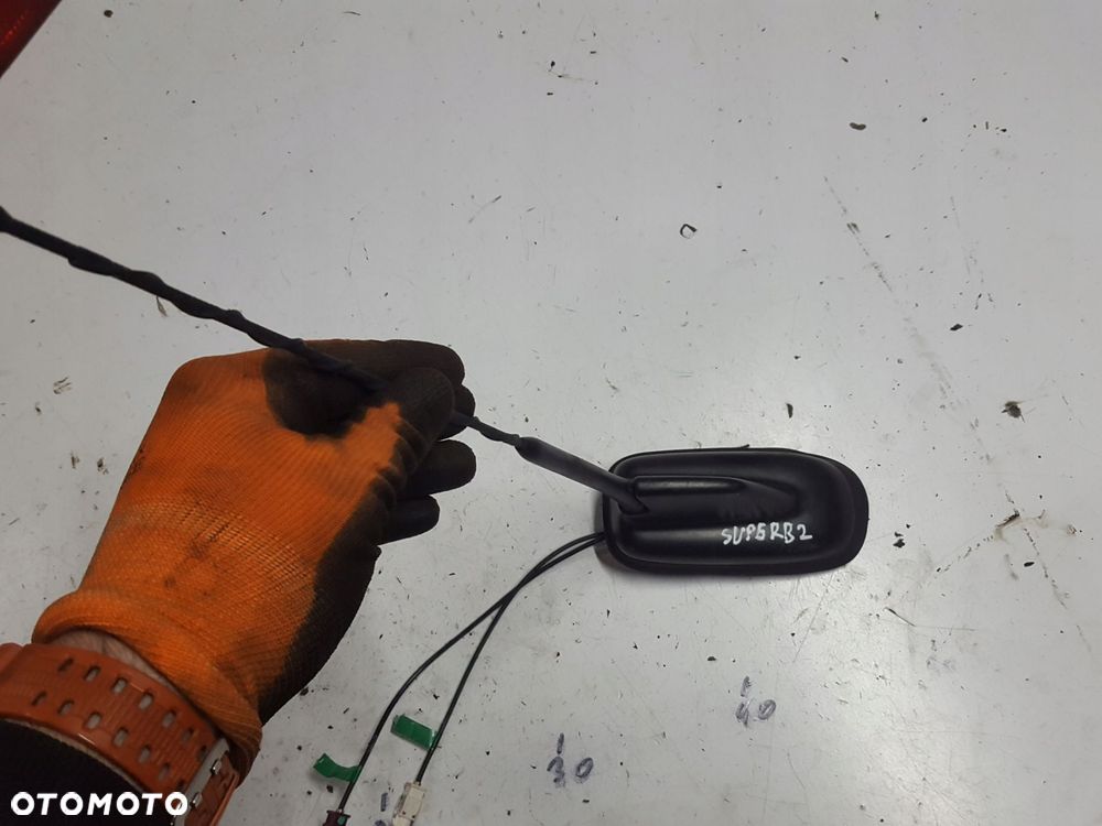 SKODA SUPERB 2 II 08-12r ANTENA DACHOWA RADIA GPS - 3