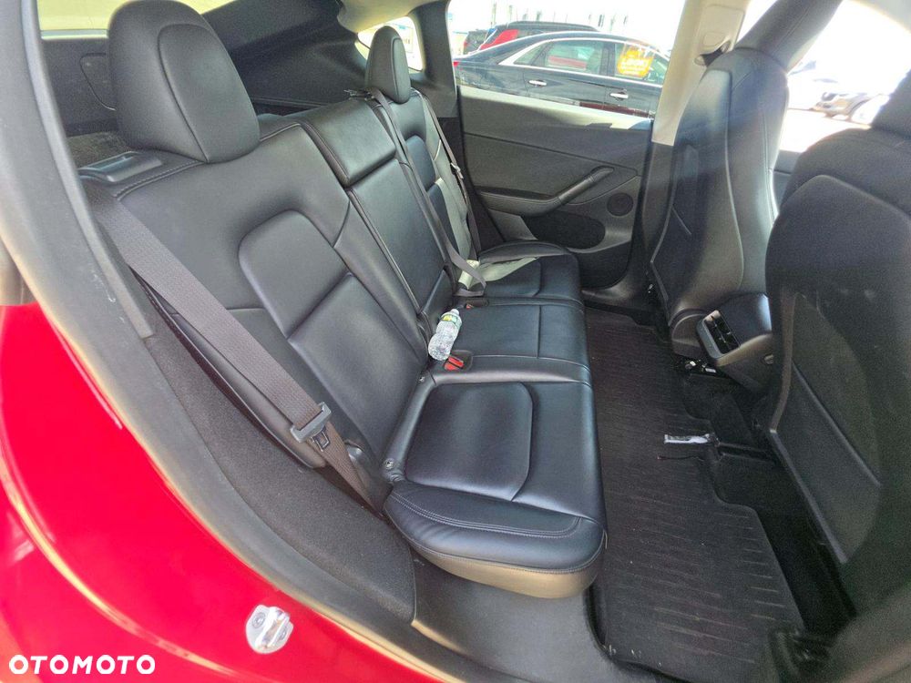 Tesla Model Y Long Range Dual Motor AWD - 9