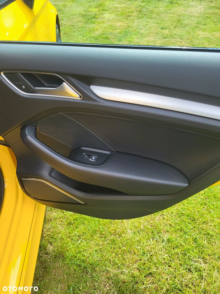 Audi S3 S tronic - 19